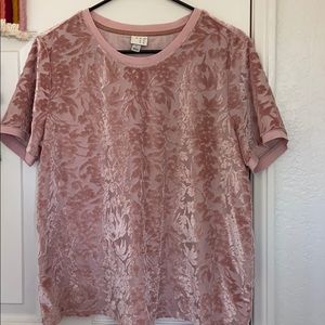 pink velvet top💕~FINAL PRICE~